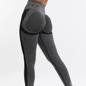 Echt contour scrunch leggings